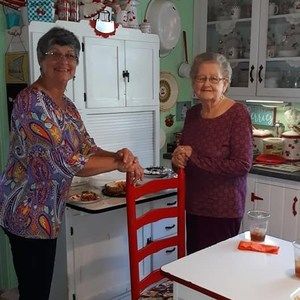 Meet your Posher, Phyllis